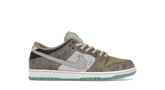 Nike SB Dunk Low "Big Money Savings"